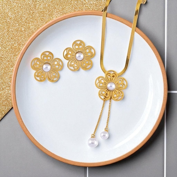 🆕 Romantic Floral Faux Pearl Jewelry Set | 18K Gold Plated Stainless Steel - Picture 8 of 16